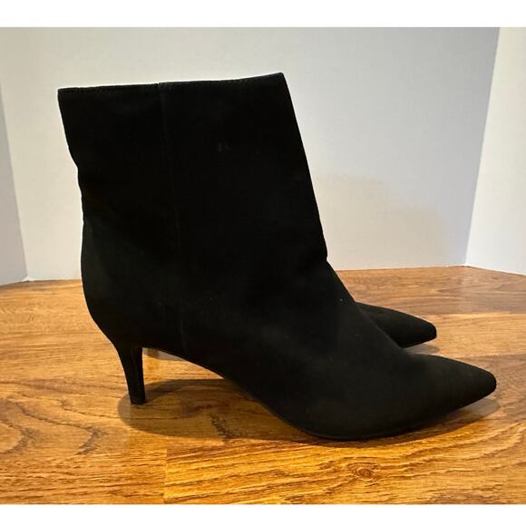 Marc Fisher Women's Faux Suede Glorry Kitten Heel Ankle Boots Black Size 9 NWOB - Picture 2 of 11